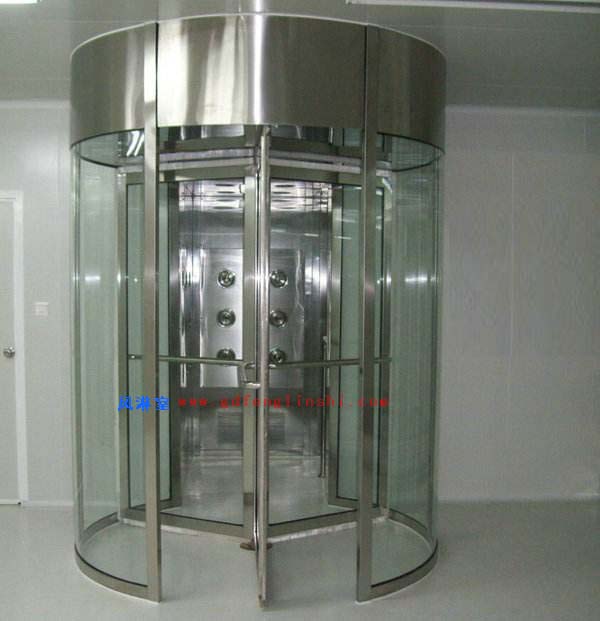 自動旋轉(zhuǎn)門風(fēng)淋室圖片