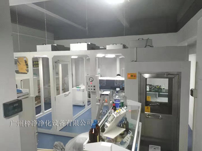 風淋室、傳遞窗、潔凈棚作為無塵室中的重要組成部分 風淋室、傳遞窗、潔凈棚作為無塵室中的重要組成部分